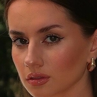 Adrianna Krysian Nahé