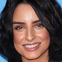 Aislinn Derbez Nahé