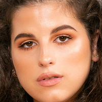 Alex Arabella Nahé