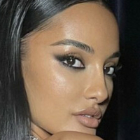 Amina Muaddi Nahé