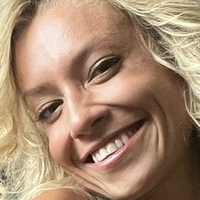 Amy Love Nahé