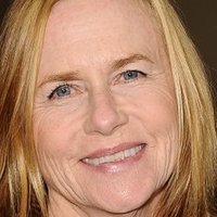 Amy Madigan Nahé