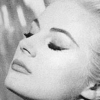 Anita Ekberg Nahé
