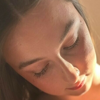 annieholtfree Nahé