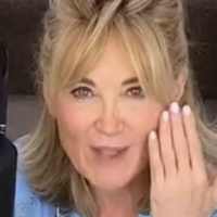 Anthea Turner Nahé