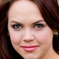 April Hannah Nahé