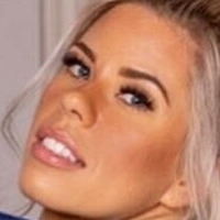 Barbi Hayden Nahé