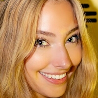 Bella Motley Nahé