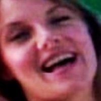 Beverley Hendry Nahé