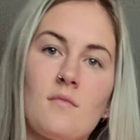 Blonde2blue Nahé