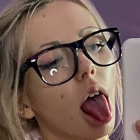 BlondWidow Nahé