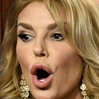 Brandi Glanville Nahé