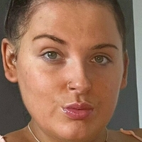 britishmaisiexo Nahé