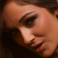 Caitlin Wynters Nahé