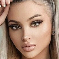 Camel Girl Nahé