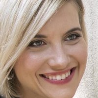 Cara Loften Nahé