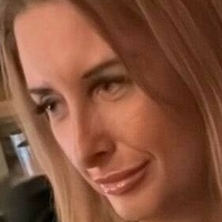 Carly Johnson Nahé