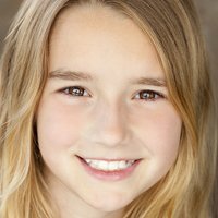 Carlye Byron Nahé