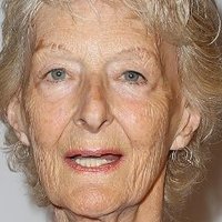Caroline Blakiston Nahé