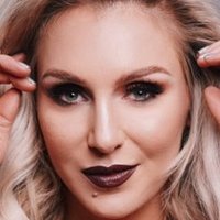 Charlotte Flair Nahé