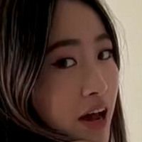 Chloe Zhu Nahé