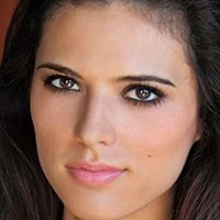 Christina Ulloa Nahé