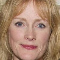 Claire Skinner Nahé