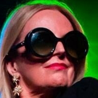 Clare Grogan Nahé