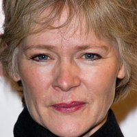 Clare Holman Nahé