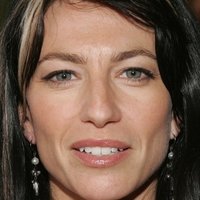 Claudia Black Nahé