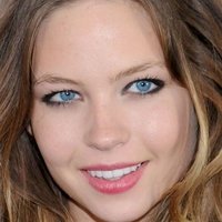 Daveigh Chase Nahé