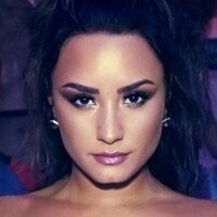 Demi Lovato - Fakes Nahé