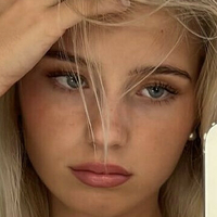 Elena Zoe Nahé