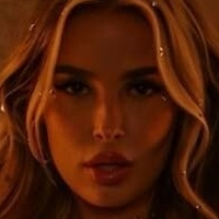 elenakamperi Nahé