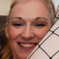Ella Venus Nahé