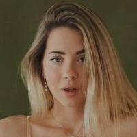 emmi_rosee Nahé