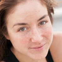 Erin Karpluk Nahé