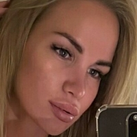 Erin Leslie Nahé