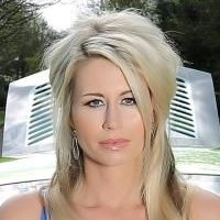 Ester Dee Nahé