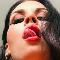 Foxy Sasha Nahé