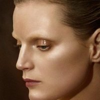 Guinevere Van Seenus Nahé