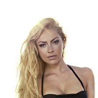 Hadise Acikgoez Nahé