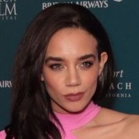 Hannah John-Kamen Nahé