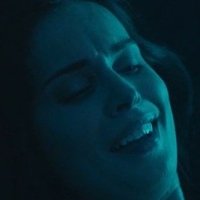 Heida Reed Nahé