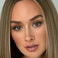 Holly Kay Nahé