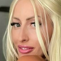 hollyxxxmae Nahé