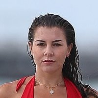 Imogen Thomas Nahé