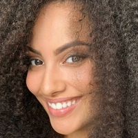 Ines Curly Nahé