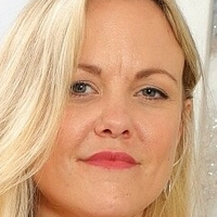 Ivy Brown Nahé