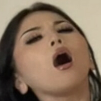 Ivy Pearl Nahé